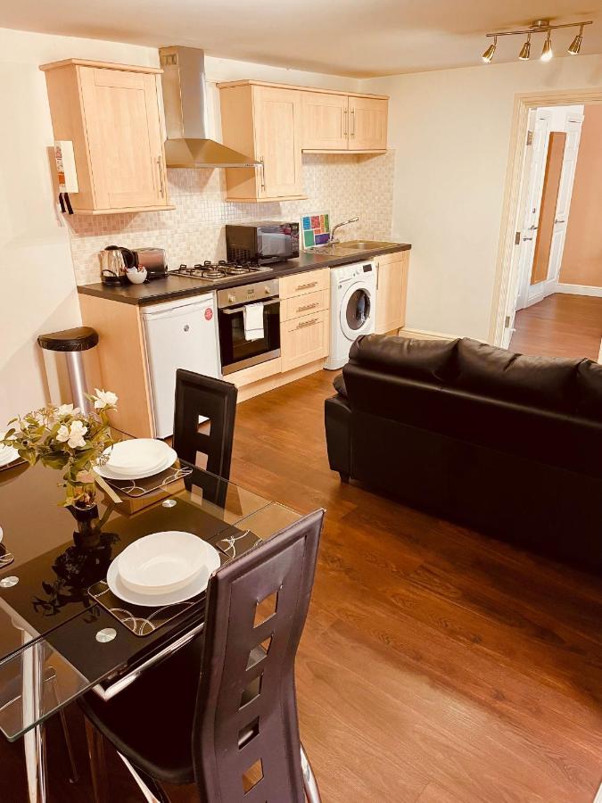 บริสตอล เซอร์วิส เลตติ้ง Apartment ภายนอก รูปภาพ